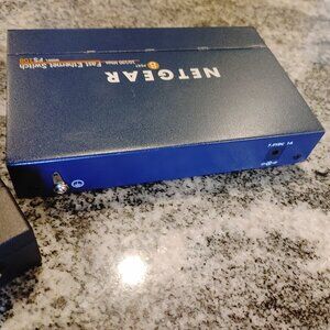 NETGEAR ProSafe Plus Fast Ethernet Switch FS108